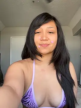 babygirlesme online show from May 14, 2026, 7:53 pm