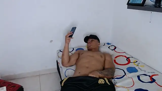 Snapshot of damte_Xx2005 chatting on October 21, 2025, 5:52 am damte Xx2005 online show from October 21, 2025, 5:52 am