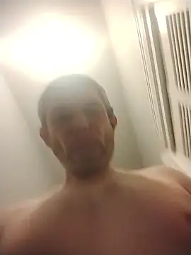 Snapshot of burby79 chatting on January 19, 2026, 2:59 am burby79 online show from January 19, 2026, 2:59 am