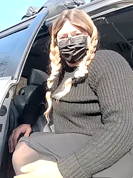 Snapshot of Ashley-Amber_Dragon chatting on December 22, 2025, 7:55 pm Ashley-Amber Dragon online show from December 22, 2025, 7:55 pm