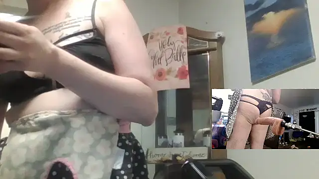 LoveLibz169 online show from April 10, 2026, 9:08 pm