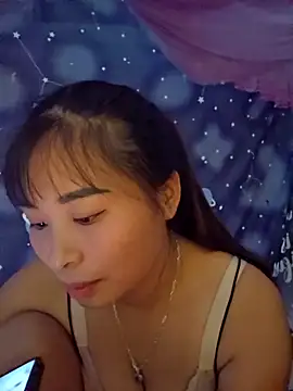 Squirrel-Pear online show from October 21, 2025, 11:38 pm