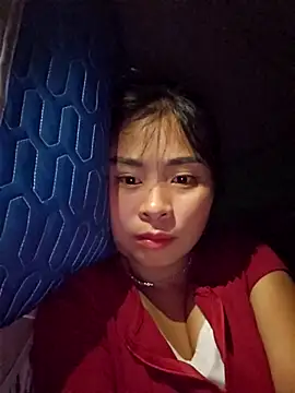 Squirrel-Pear online show from November 12, 2025, 9:14 pm