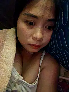 Squirrel-Pear online show from December 14, 2025, 7:29 pm