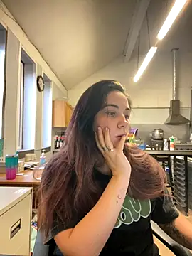 Snapshot of YourFrenchFeliciexo chatting on November 11, 2025, 3:45 pm YourFrenchFeliciexo online show from November 11, 2025, 3:45 pm