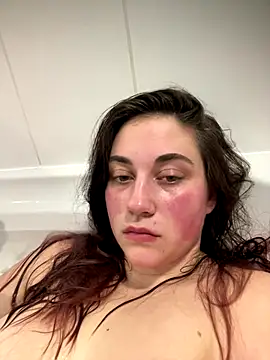 Snapshot of YourFrenchFeliciexo chatting on November 21, 2025, 8:40 pm YourFrenchFeliciexo online show from November 21, 2025, 8:40 pm