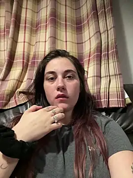 Snapshot of YourFrenchFeliciexo chatting on November 25, 2025, 11:16 pm YourFrenchFeliciexo online show from November 25, 2025, 11:16 pm