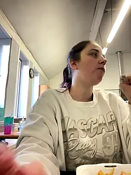 Snapshot of YourFrenchFeliciexo chatting on November 29, 2025, 2:20 pm YourFrenchFeliciexo online show from November 29, 2025, 2:20 pm