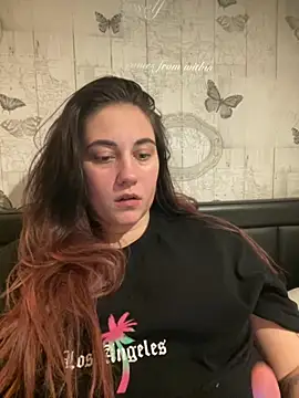 Snapshot of YourFrenchFeliciexo chatting on December 1, 2025, 6:57 pm YourFrenchFeliciexo online show from December 1, 2025, 6:57 pm