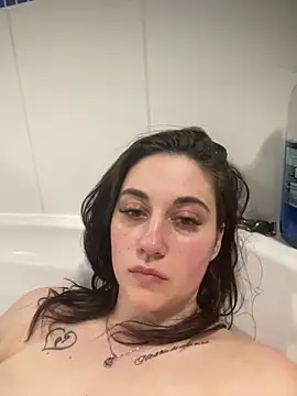 Snapshot of YourFrenchFeliciexo chatting on March 18, 2026, 8:45 pm YourFrenchFeliciexo online show from March 18, 2026, 8:45 pm