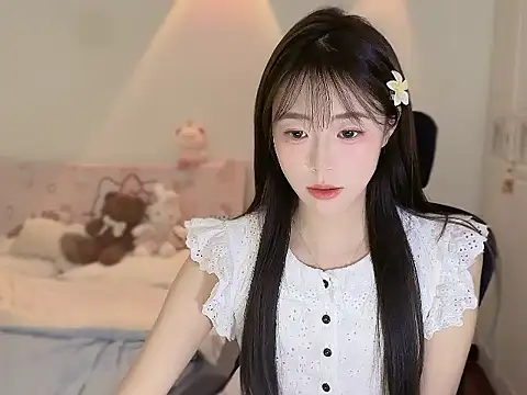 Onecutelittle online show from October 23, 2025, 1:21 pm