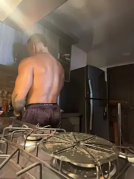 FreszX online show from February 12, 2026, 4:13 pm