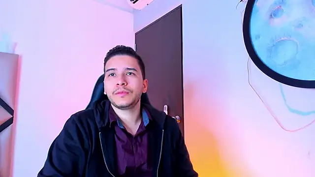 mike 257 online show from November 13, 2025, 11:53 am