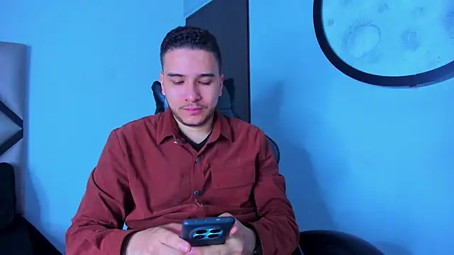 mike 257 online show from November 20, 2025, 12:05 pm