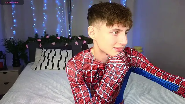 crisp1n online show from December 3, 2025, 2:48 pm