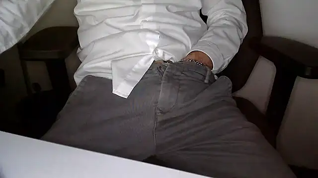 topg84 online show from April 16, 2026, 5:25 pm