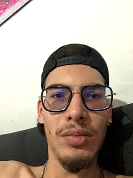 tian doyt69 online show from October 19, 2025, 8:53 pm