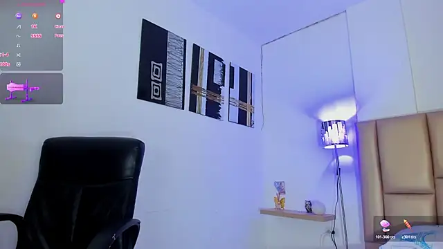 Snapshot of NahomiWalker_ chatting on October 29, 2025, 8:10 pm NahomiWalker online show from October 29, 2025, 8:10 pm