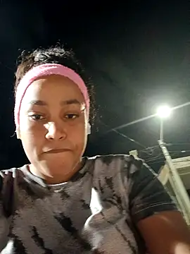 Snapshot of NahomiWalker_ chatting on November 5, 2025, 11:27 pm NahomiWalker online show from November 5, 2025, 11:27 pm