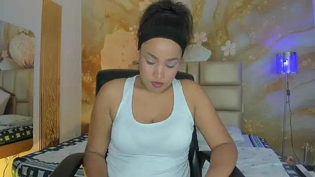 Snapshot of NahomiWalker_ chatting on December 1, 2025, 7:41 pm NahomiWalker online show from December 1, 2025, 7:41 pm