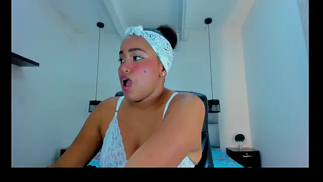 Snapshot of NahomiWalker_ chatting on January 7, 2026, 8:11 pm NahomiWalker online show from January 7, 2026, 8:11 pm