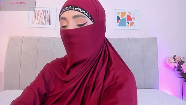 fatiima  online show from April 10, 2026, 7:07 pm