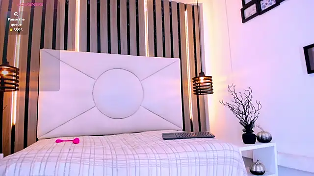 Natzuki 1 online show from March 5, 2026, 11:39 am