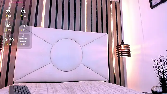 Natzuki 1 online show from April 3, 2026, 2:31 am