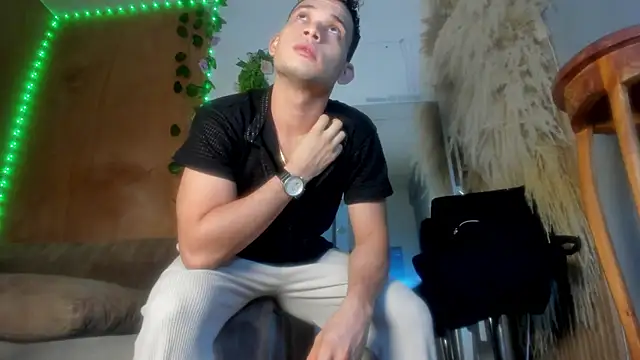 Snapshot of Jax_Thunder chatting on February 14, 2026, 1:41 pm Jax Thunder online show from February 14, 2026, 1:41 pm