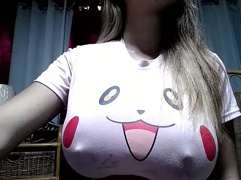 pretty petite asian143 online show from April 5, 2026, 11:57 pm