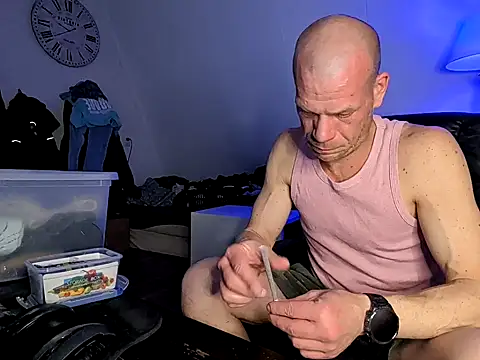 Kinky Play1 online show from March 26, 2026, 8:36 pm