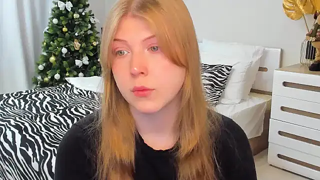 Stella Light online show from December 18, 2025, 4:18 am