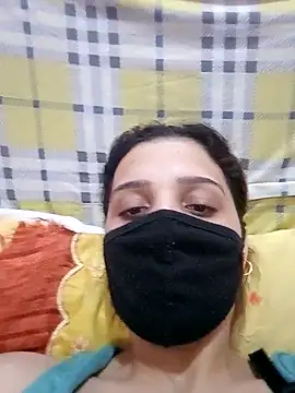 Snapshot of SandyAmr chatting on November 2, 2025, 7:44 am SandyAmr online show from November 2, 2025, 7:44 am