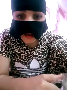 SandyAmr online show from April 14, 2026, 9:59 am