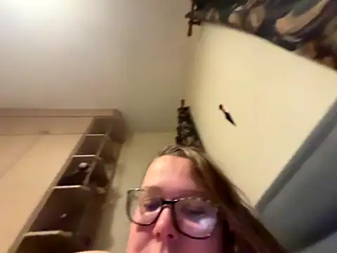 Scarletcum22 online show from December 16, 2025, 7:24 am