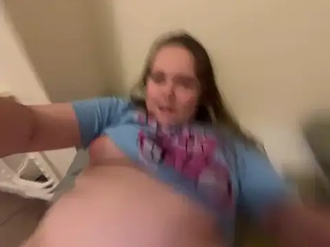 Scarletcum22 online show from February 5, 2026, 8:46 pm