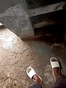 Saddam2332 online show from October 31, 2025, 3:29 am