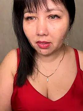 Love  Mom online show from October 22, 2025, 3:01 pm