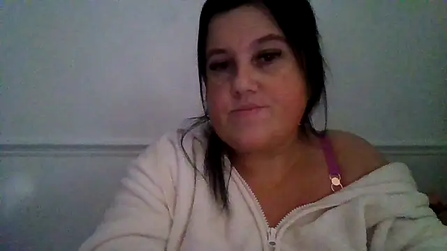 Snapshot of Busty-Phoenix42 chatting on October 26, 2025, 9:31 pm Busty-Phoenix42 online show from October 26, 2025, 9:31 pm
