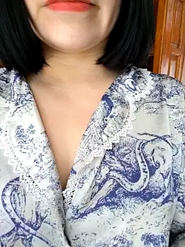 Mina-02 online show from March 12, 2026, 7:14 am