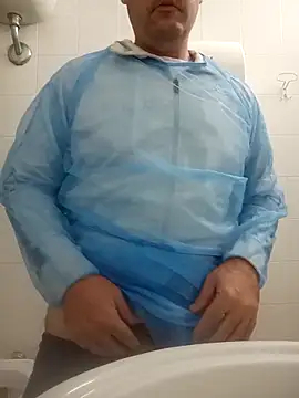 Romaeterna  online show from November 9, 2025, 5:55 pm