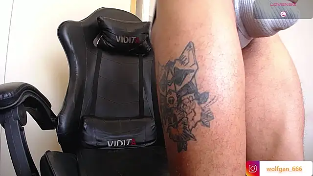 nathan aress6666 online show from January 14, 2026, 5:51 pm