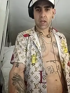 Snapshot of alphacloudGod chatting on February 12, 2026, 8:20 am alphacloudGod online show from February 12, 2026, 8:20 am