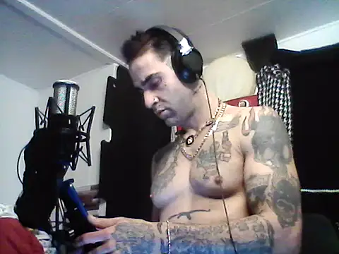 Snapshot of alphacloudGod chatting on February 27, 2026, 5:02 pm alphacloudGod online show from February 27, 2026, 5:02 pm