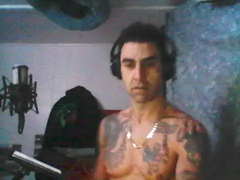 Snapshot of alphacloudGod chatting on March 18, 2026, 4:04 am alphacloudGod online show from March 18, 2026, 4:04 am