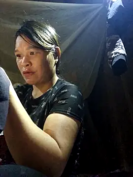 chipu06 online show from October 20, 2025, 3:07 am