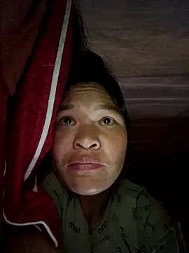 chipu06 online show from October 28, 2025, 8:33 pm