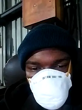 loVbRo1 online show from November 6, 2025, 6:42 pm