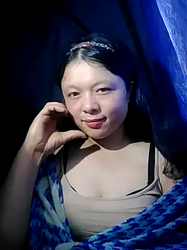 lisa-bae00 online show from November 2, 2025, 10:17 am