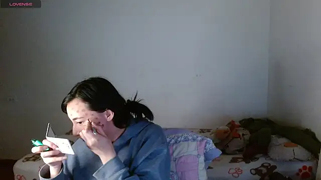 fresita streamer online show from November 1, 2025, 5:09 am